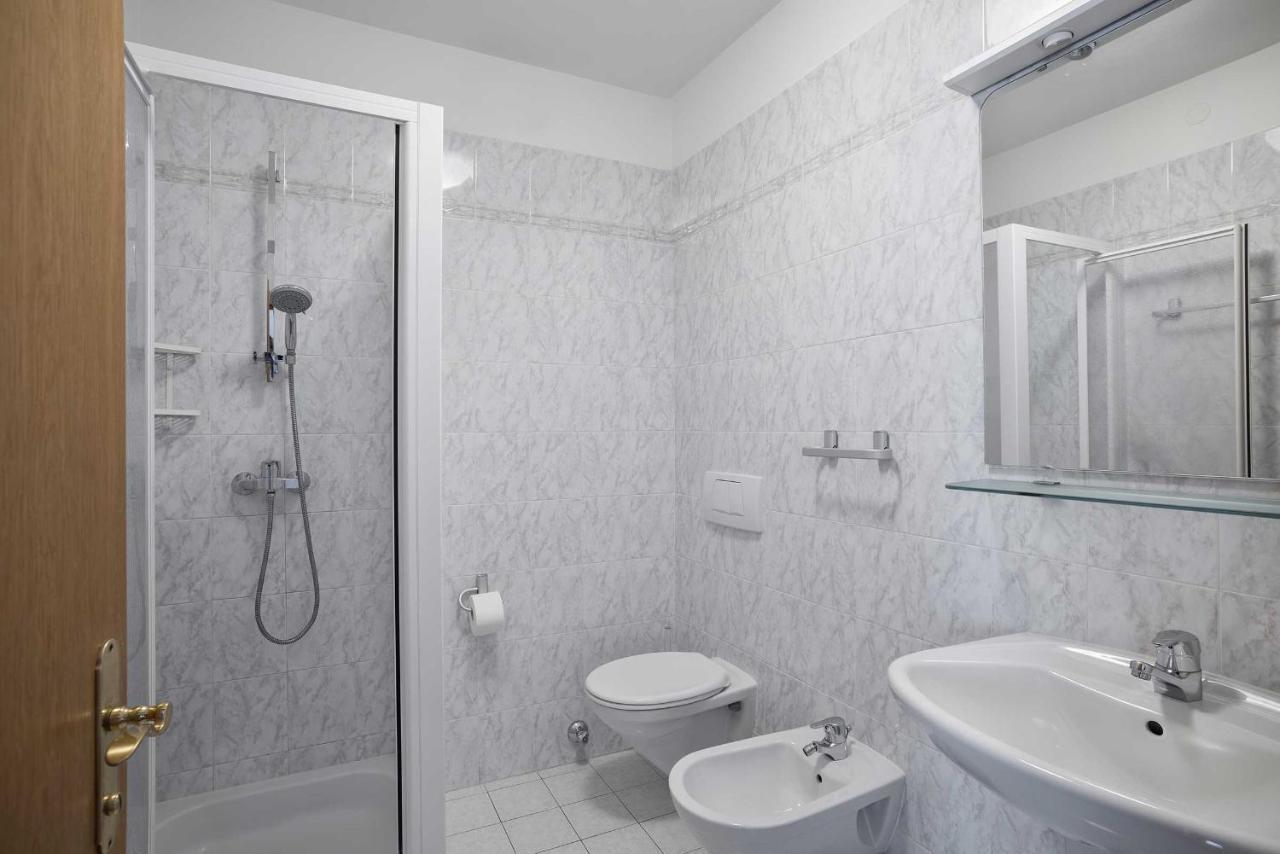 Residence Toblini Торболе Экстерьер фото